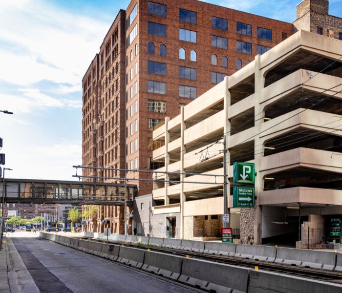 Midtown Garage | iParkit Minneapolis Parking
