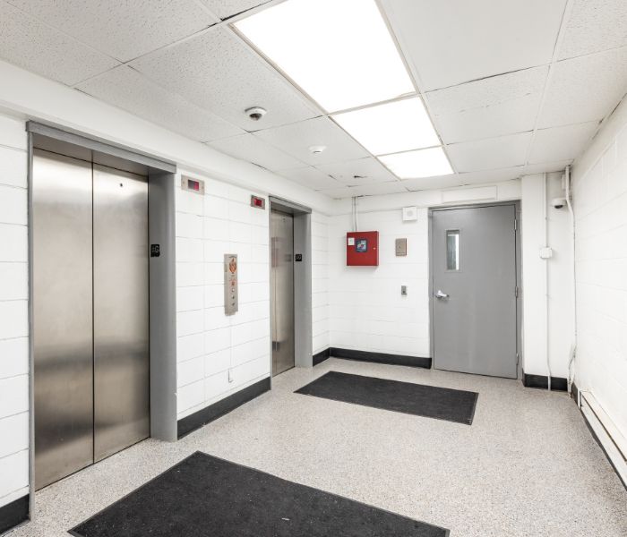 Midtown Garage | iParkit Minneapolis Parking